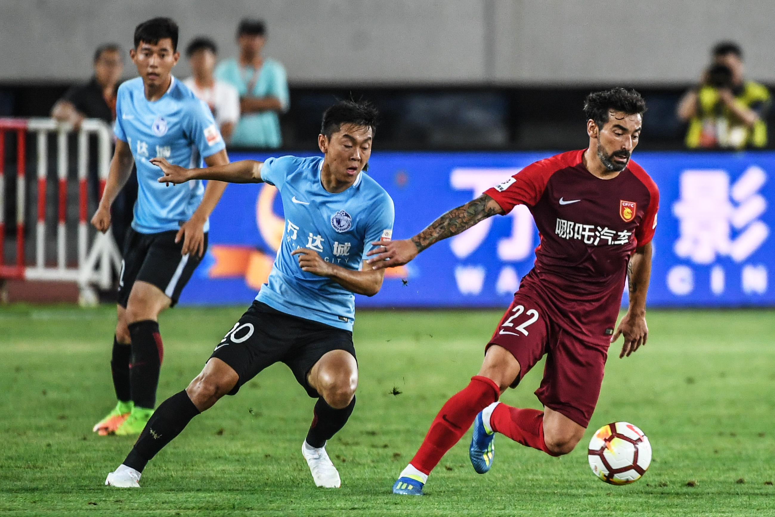 河北华夏幸福凭借制胜一球，继续在积分榜前列的简单介绍