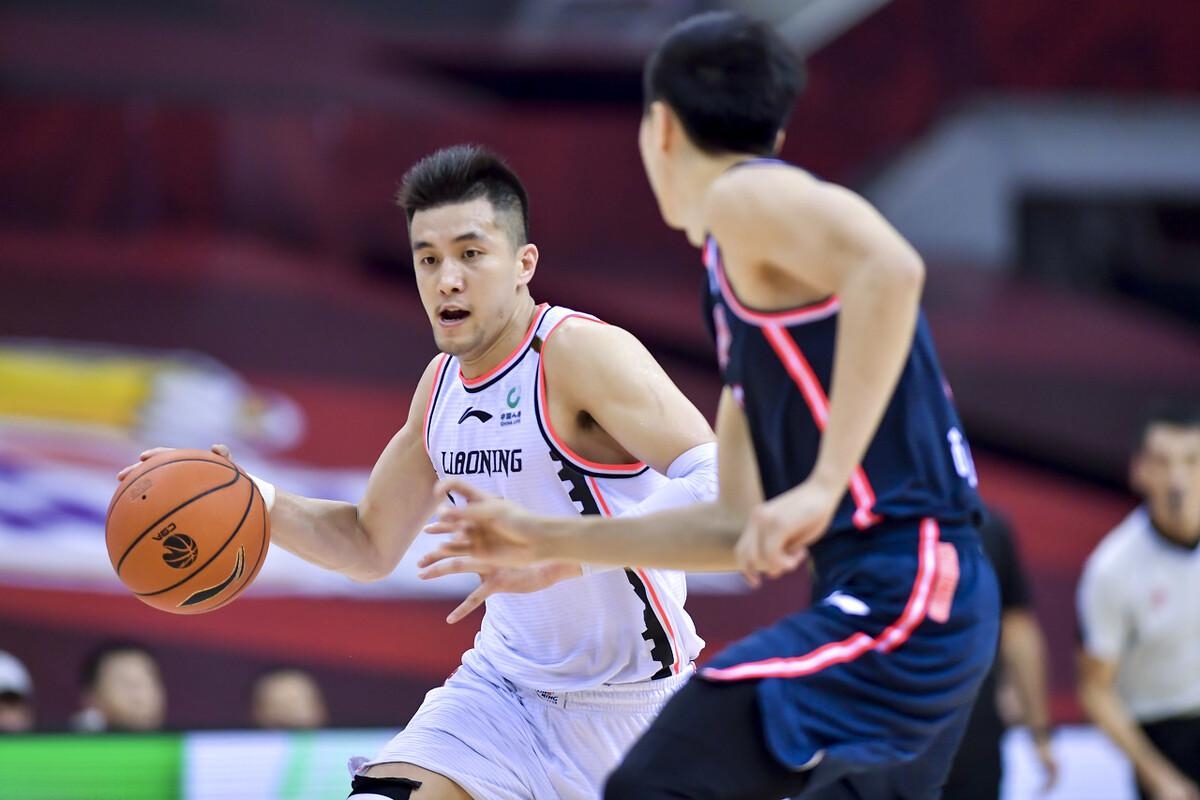 雷火电竞下载-深圳队险胜尼克斯，郭艾伦惊艳四座