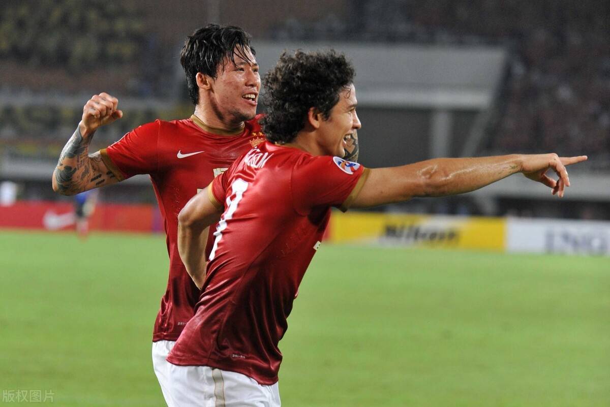 大阪鹿岛斩获胜利，将战争冠军