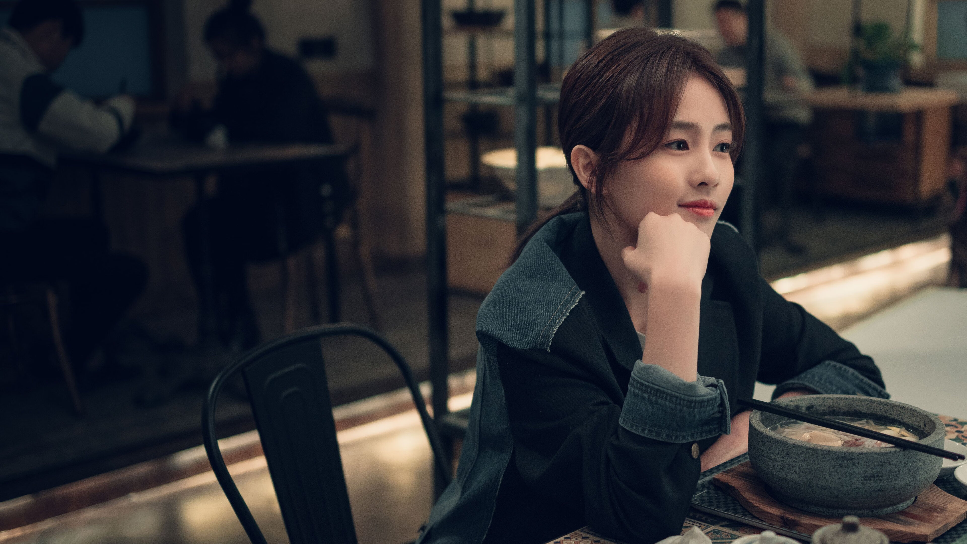 巨星伦纳德，在灰熊对阵黄蜂的独特比赛中展现唯一价值