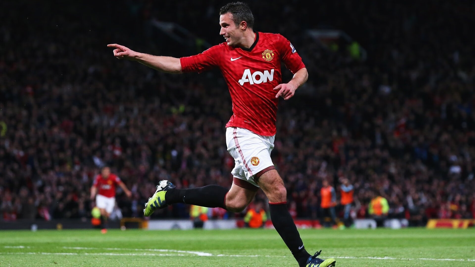 新王加冕,从萨城到巴黎,马克西的双线统治