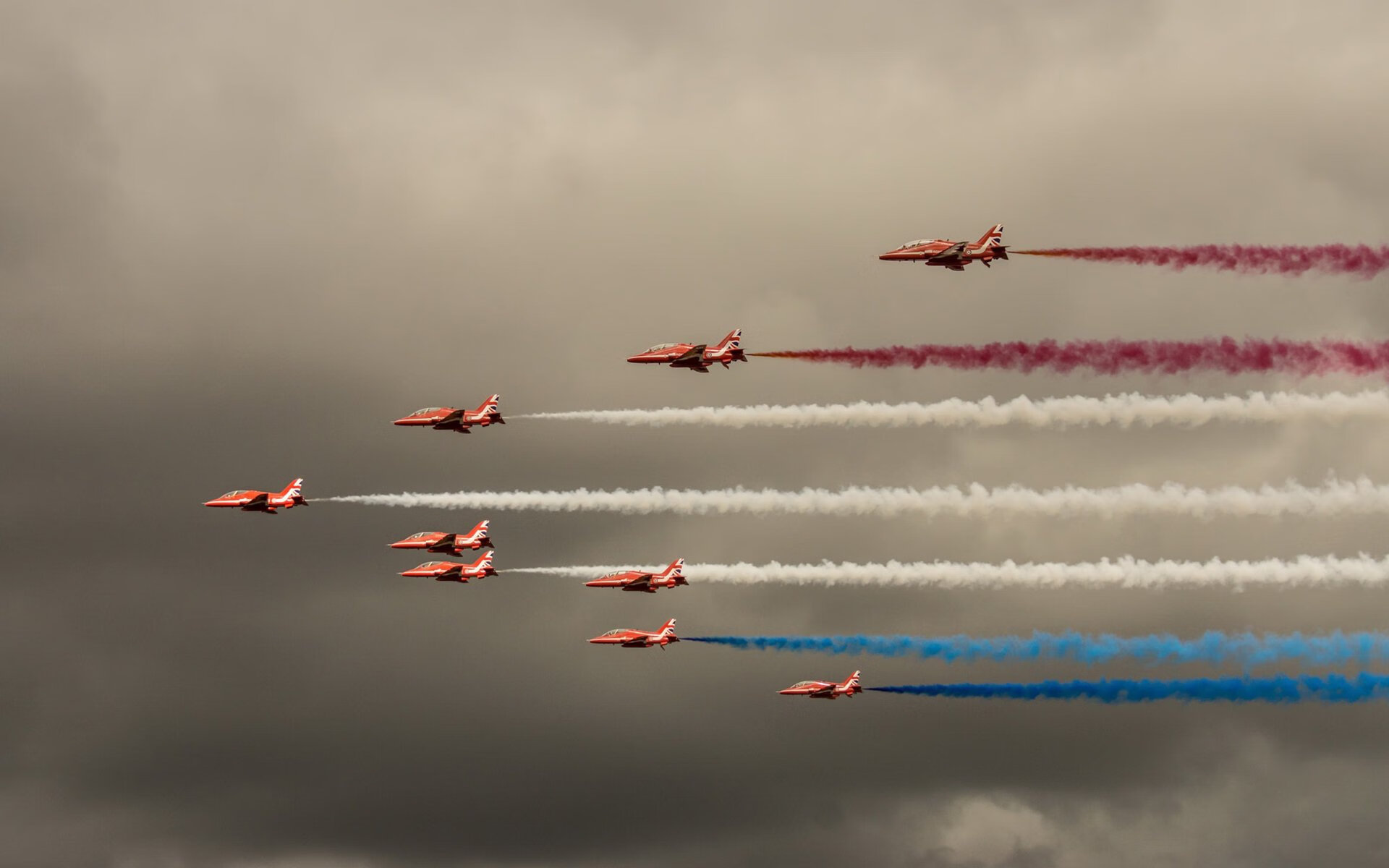 斯德哥尔摩与洛杉矶的共时性胜利，当伊布眼神遇见莱奥弧线