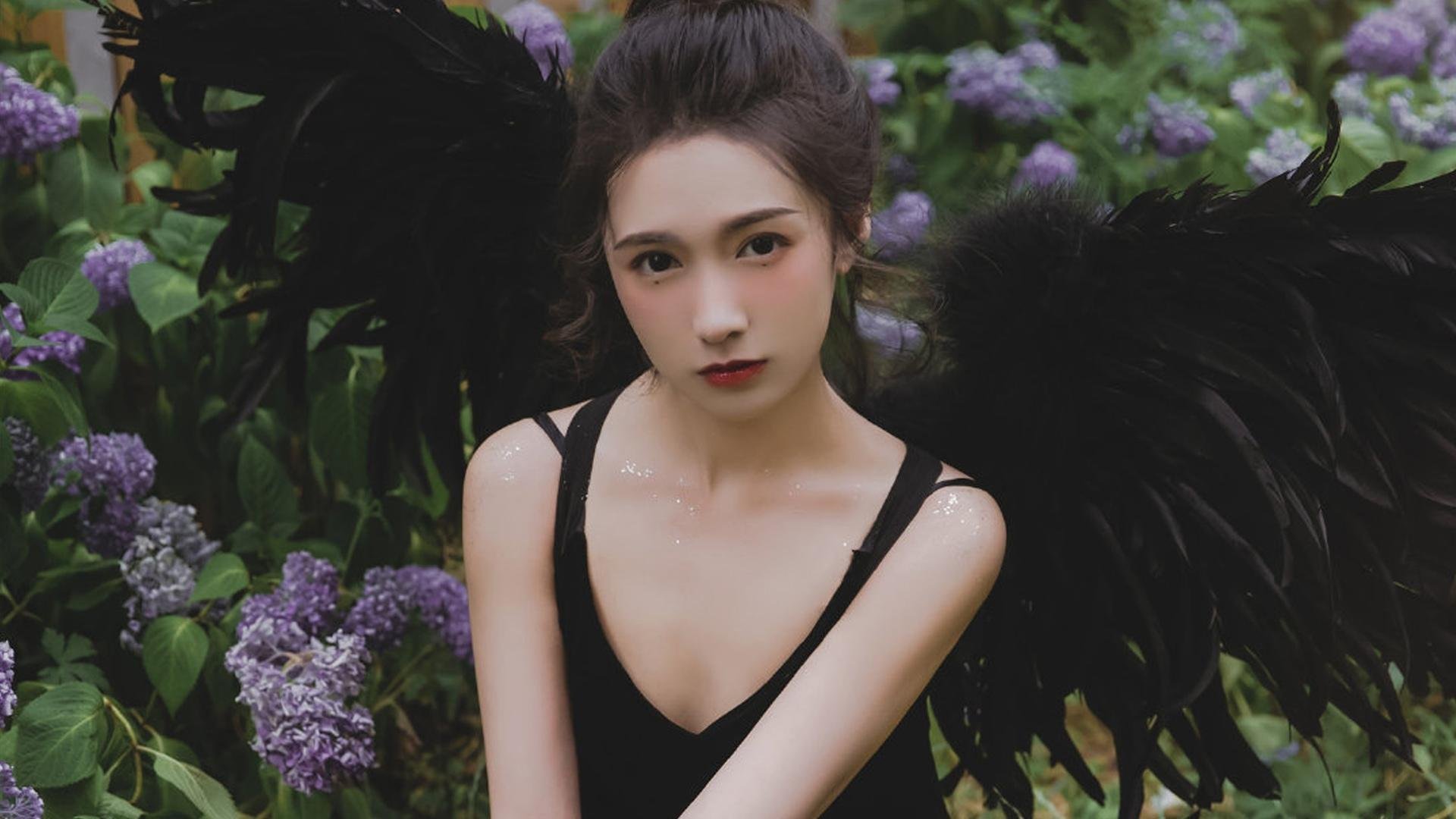 雷火电竞网站-起风了，爱德华兹在总决赛之夜升起他的王旗